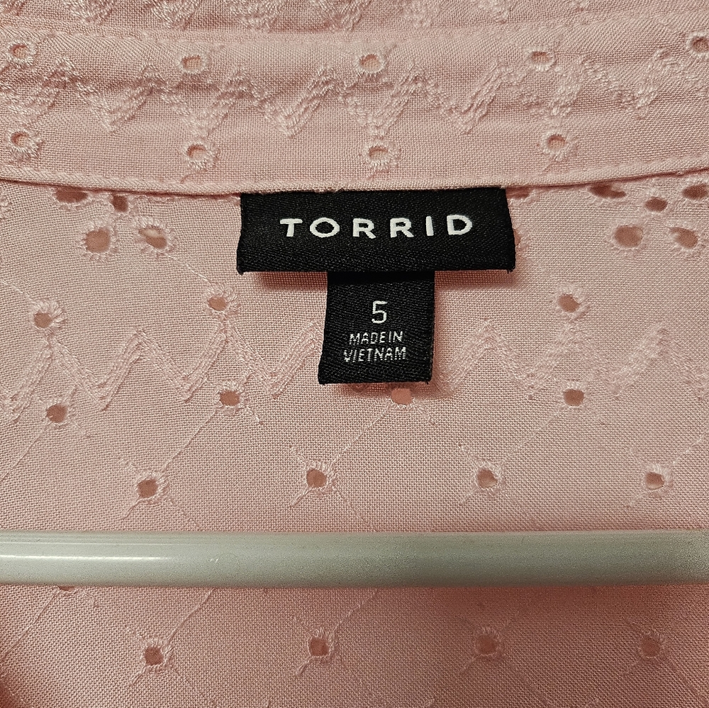 Torrid blouse - Picture 2 of 4